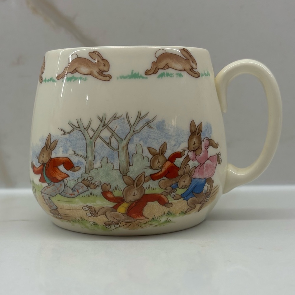Vintage Royal Doulton Round Bulbous Bunnykins Roller Skating Race Mug